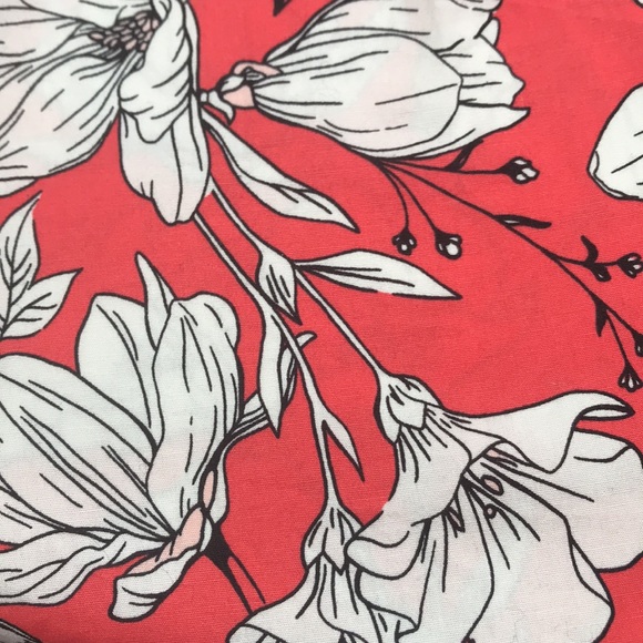 NWOT Liz Claiborne Womens Split Crew Neck Short Sleeve Blouse - Picture 6 of 6